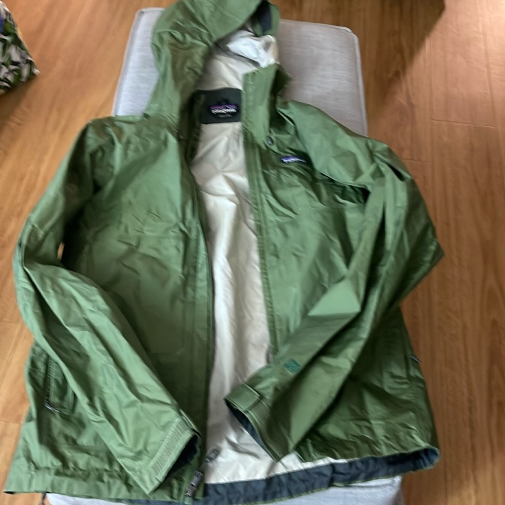 Rain coat